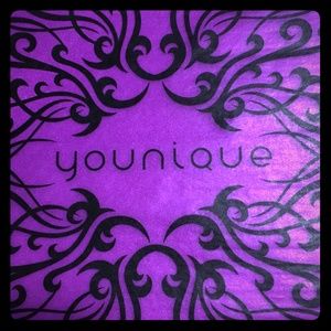 YOUNIQUE